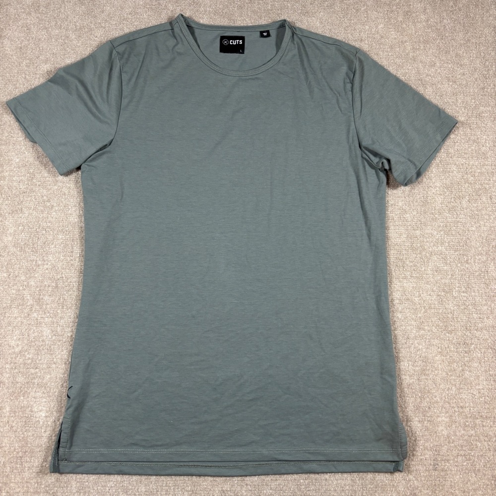 Cuts Gray Drop Hem Performance Short Sleeve Men's Size Large EUC